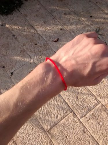 Wearing a red string imbues the wearer with confidence. Put this bracelet on and make a wish. The color red has many meanings; protection, luck, blessings and self belief in your talents.